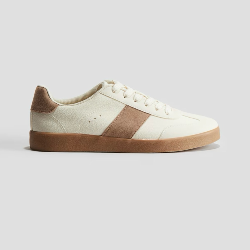 H&M Brand new Sneakers 
Size 9